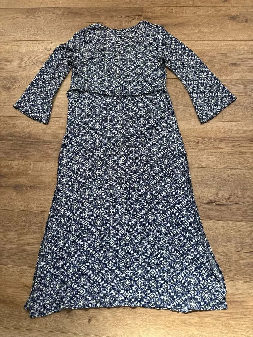Lulus Blue White Medallion Print Maxi Dress Long Sleeve Boho Size L - Picture 8 of 10